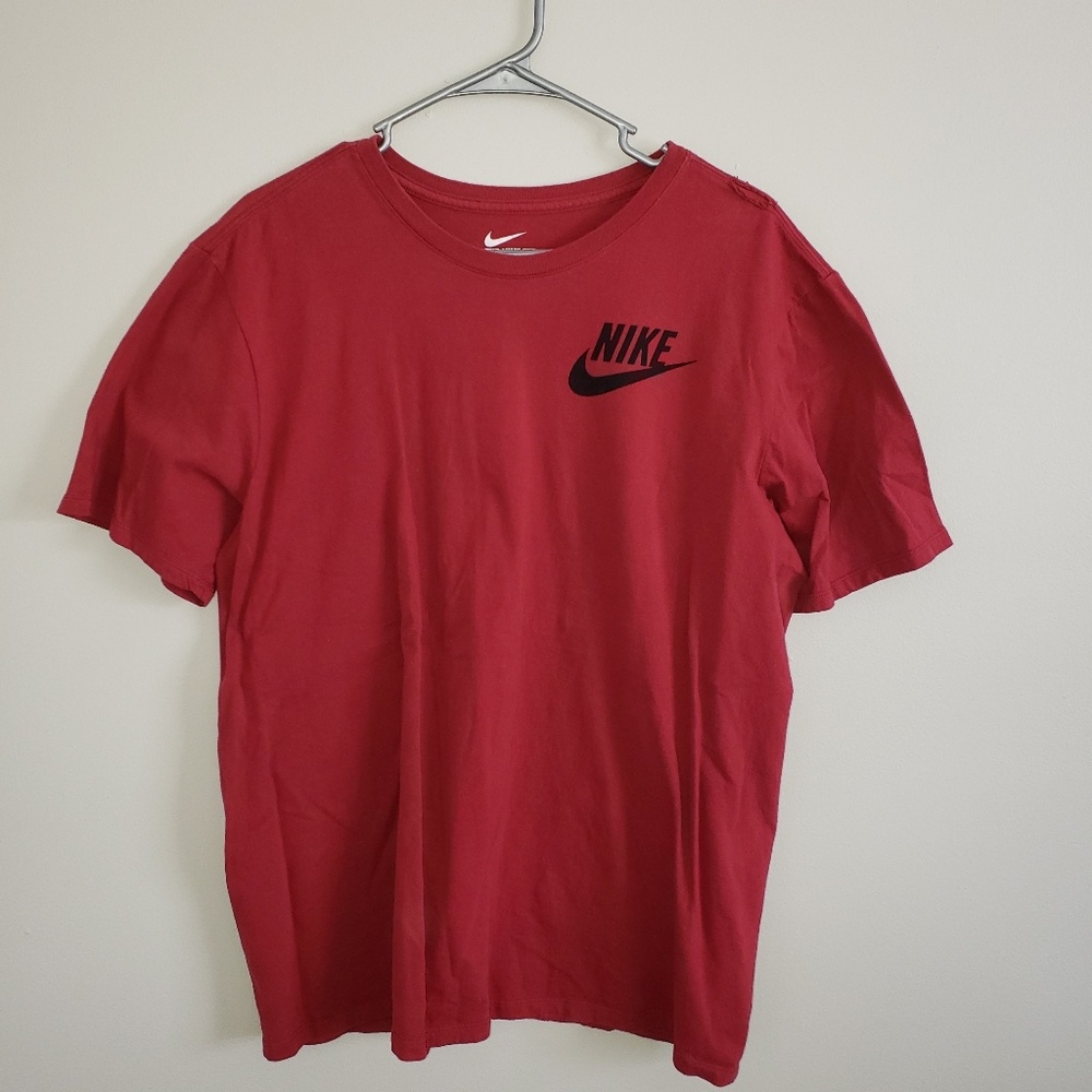 Nike T-shirt
